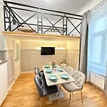 Modern Apartment In Wenceslas Square
